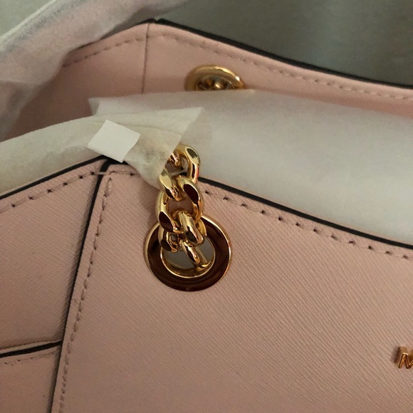 Michael Kors tote - Picture 4 of 11